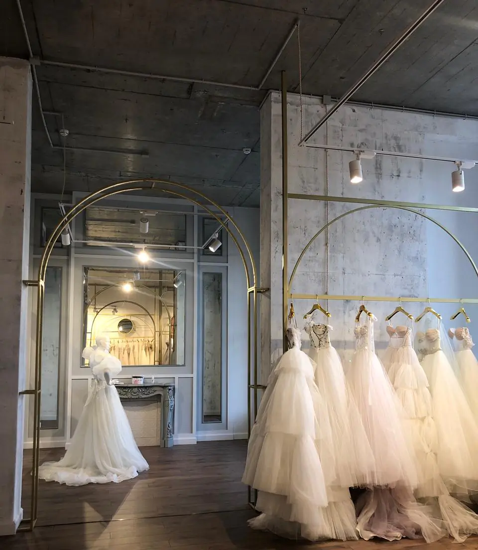 Записаться на примерку в Тюмени