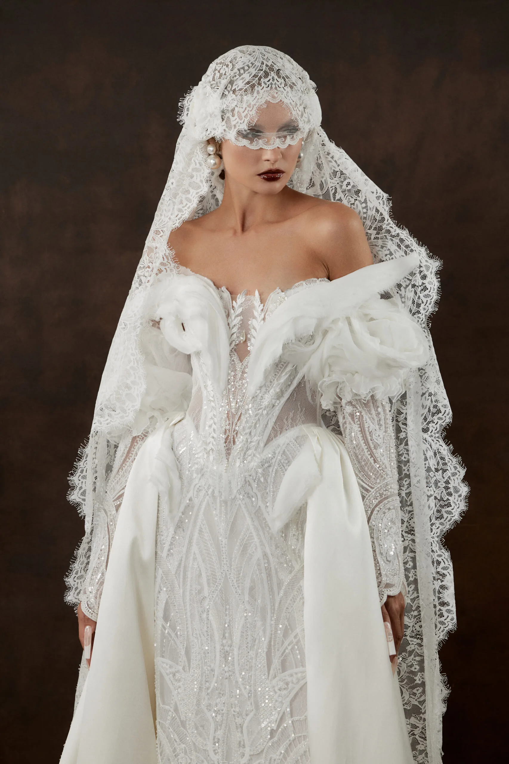 Cecilia в салоне представлено без шлейфа